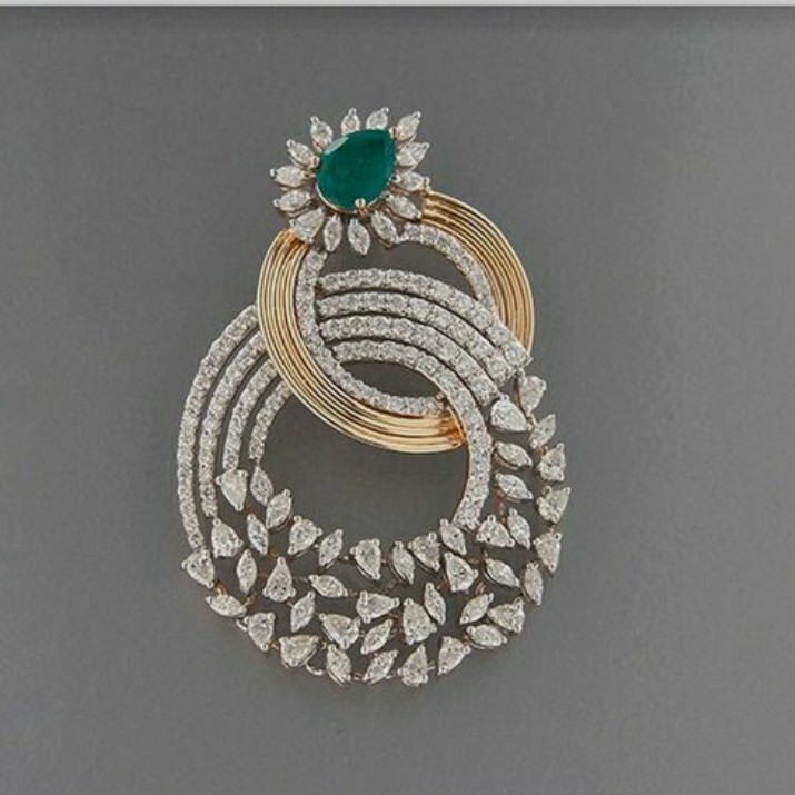 18KT Diamond Pendant special occasion for Ladies LRG1001