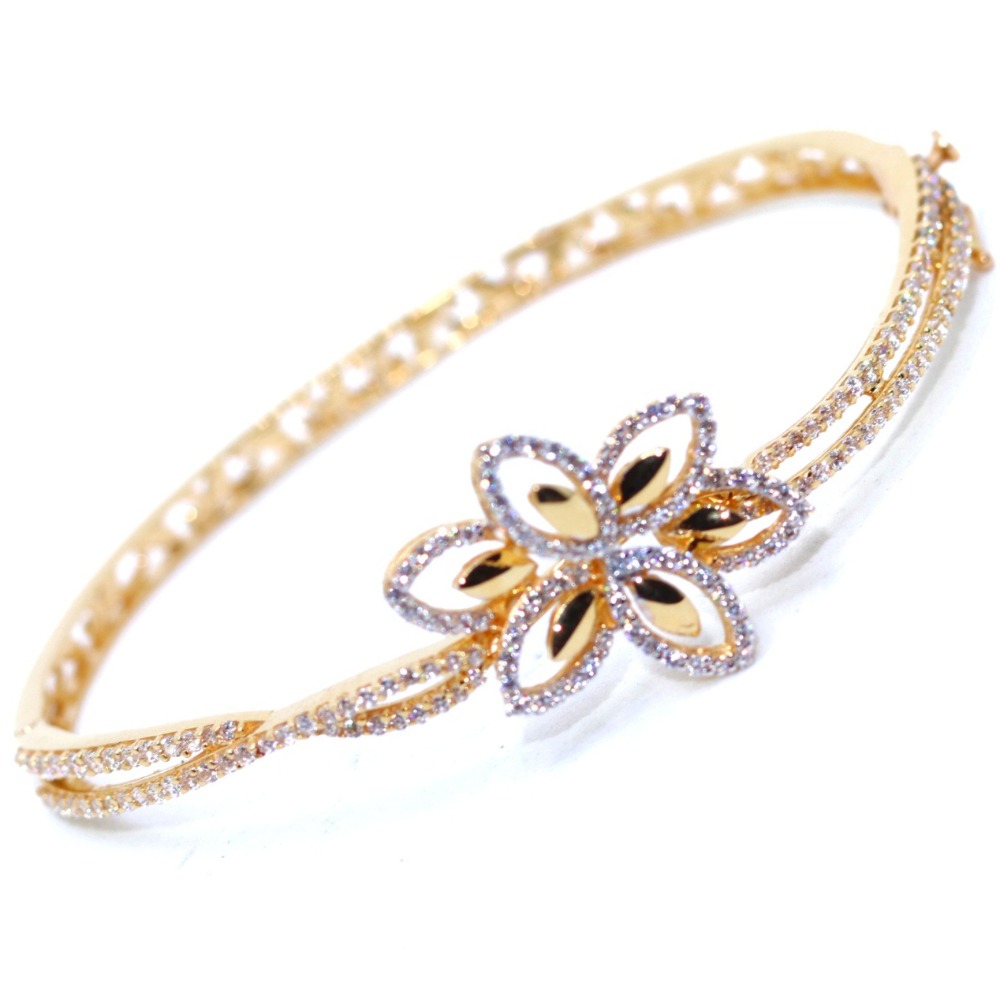 18KT Yellow Gold Flower design CZ Diamond Bracelets For Ladies - Image 5