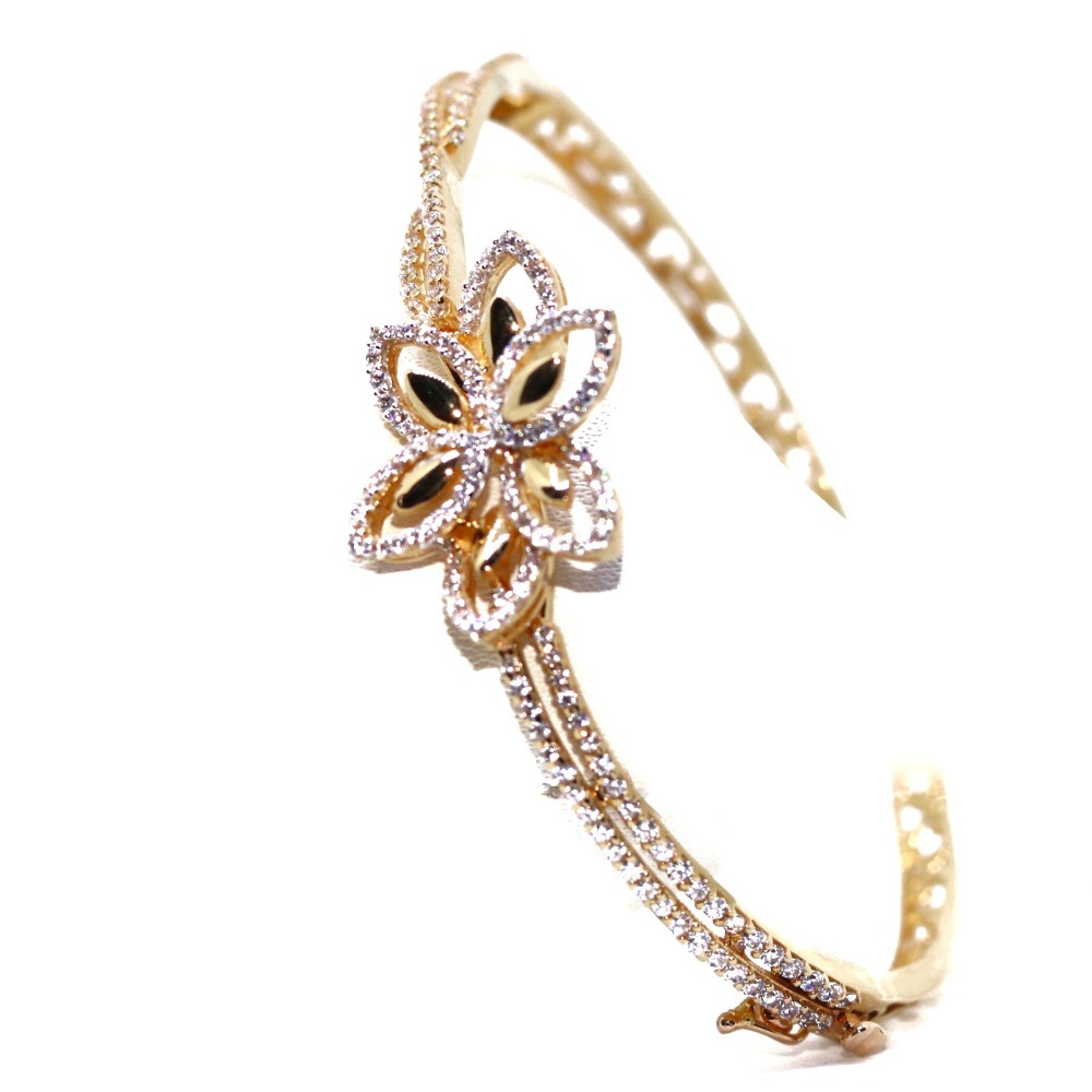 18KT Yellow Gold Flower design CZ Diamond Bracelets For Ladies - Image 4