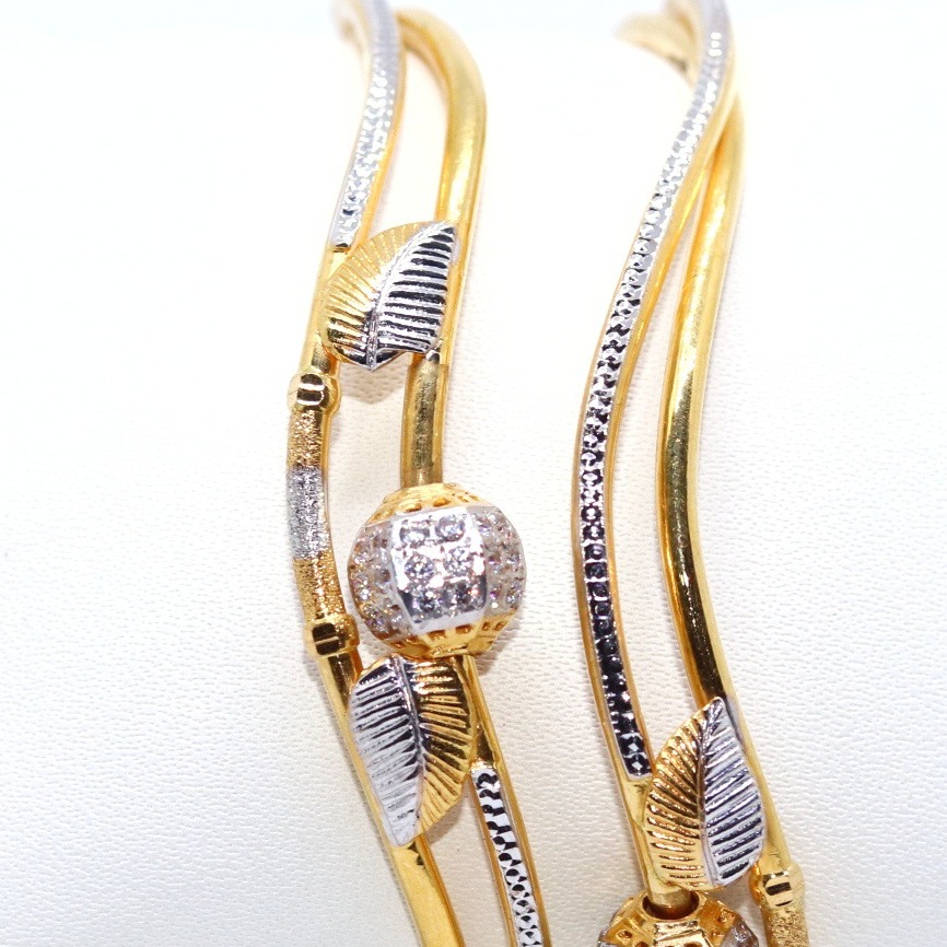 22KT / 916 Gold Fancy Movable Bolls Bangle For Ladies KKG0096 - Image 5