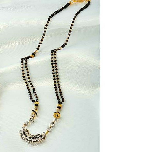 22KT Yellow Gold Ladies Light Weight Fancy Modern Vertical Mangalsutra