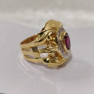 916 Gold Fancy Gent's Ring