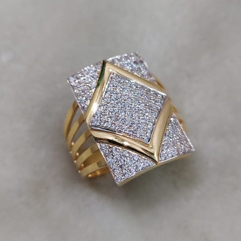 916 Gold Fancy Gent's Ring
