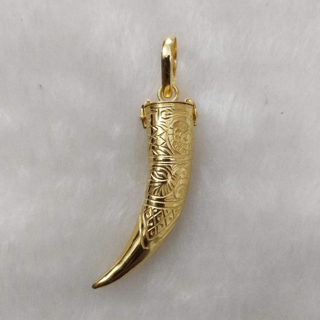916 Gold Gent's Fancy Pendant