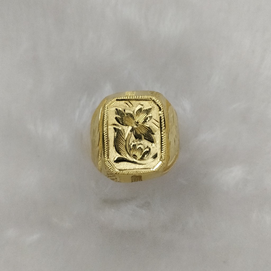 916 Gold Gent's Fancy Ring