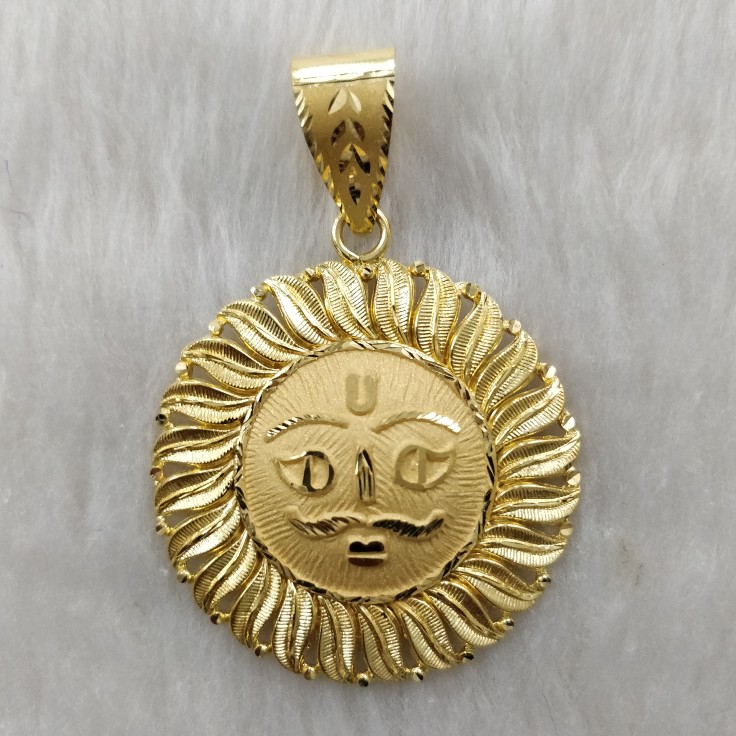 916 Gold Gent's Surya Pendant