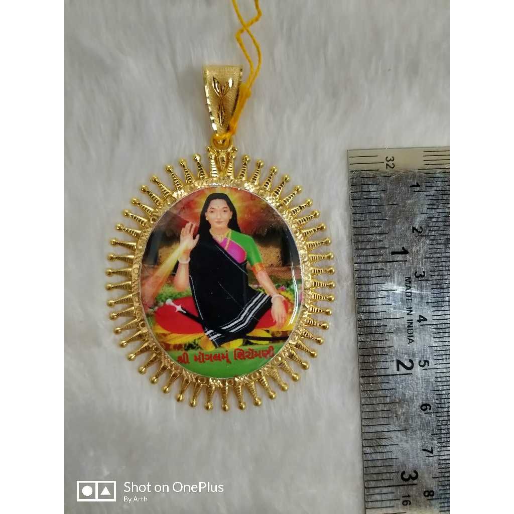 Gold photo mina kari gent's pendant