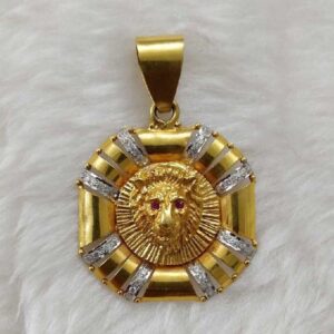 Lion face antique pandant
