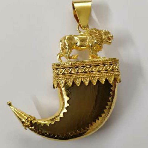 916 Gold Coating Vagh Nakh (Artificial) Pendant