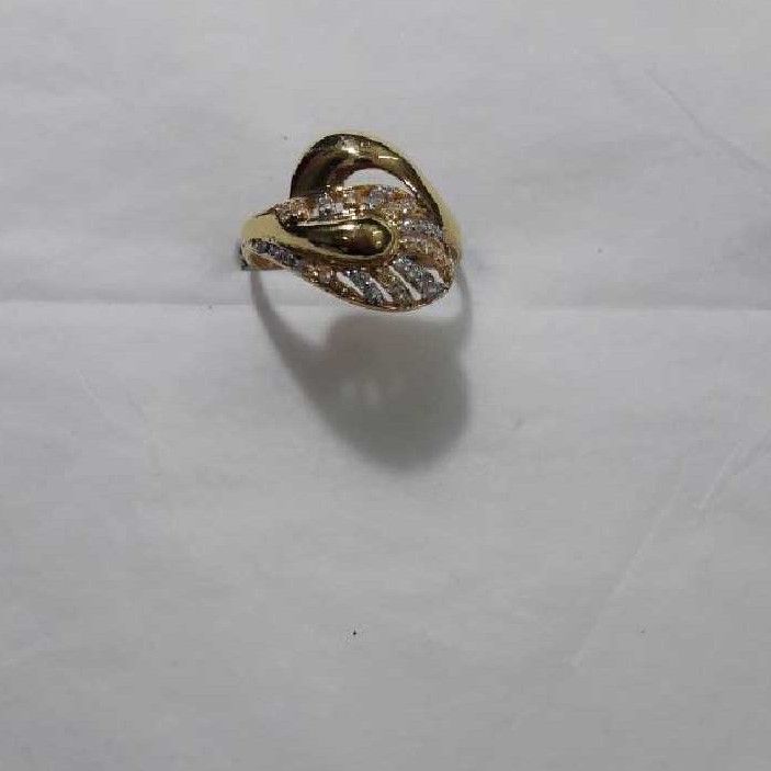 22K / 916 Gold Diamond Modern Ring