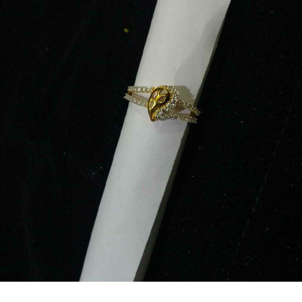 22K / 916 Gold Indian CZ Ladies Ring