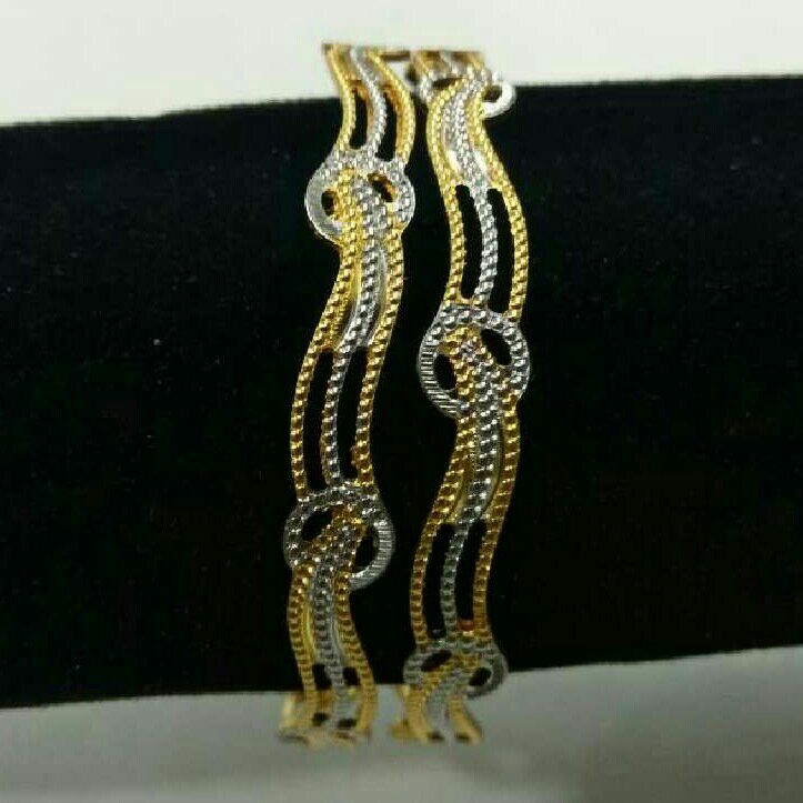 22K / 916 Gold Machine Cut Stylish Modern Bangle