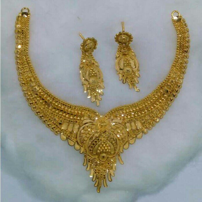 22K / 916 Gold Modern Ladies Indian Necklace Set