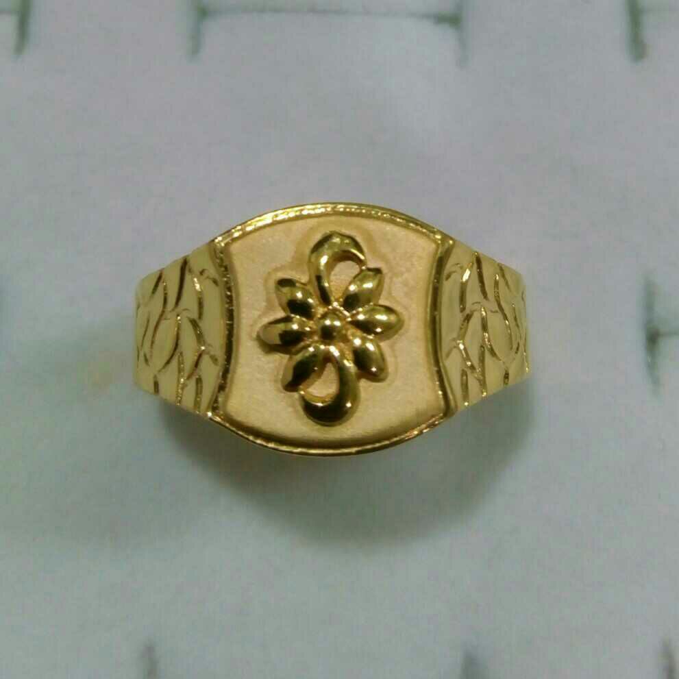 22K / 916 Yellow Gold Gents Flower Ring