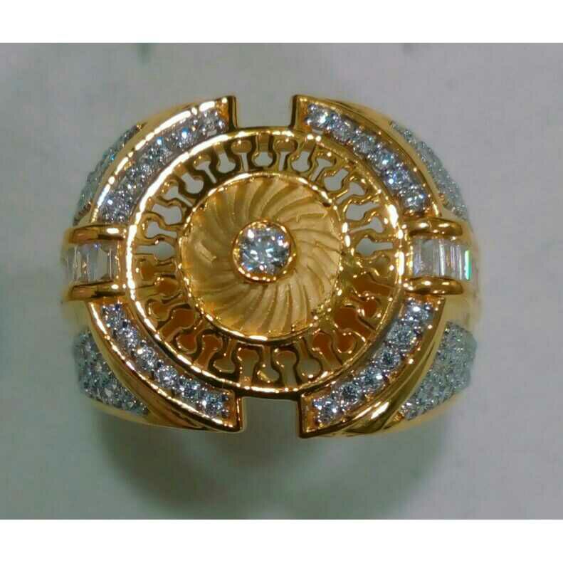 22K / 916 Yellow Gold Gents Modern CZ Ring