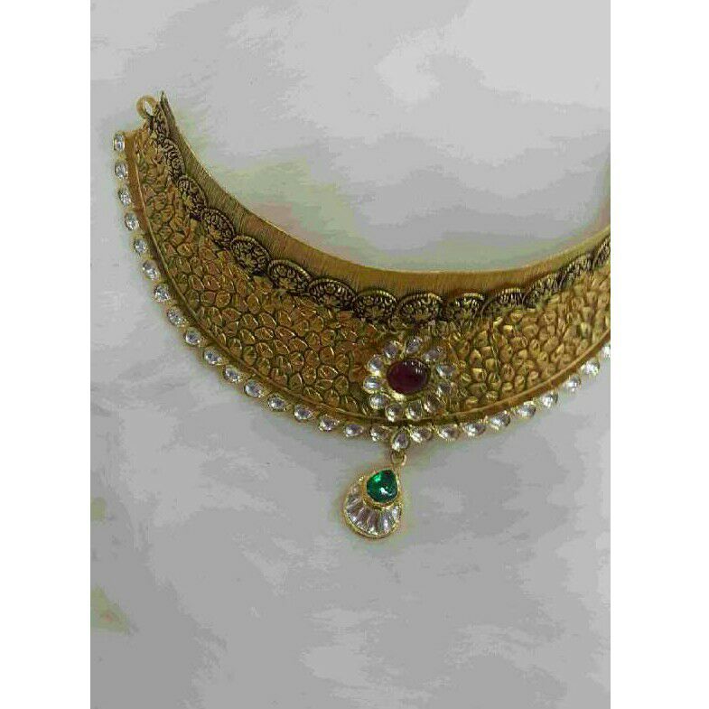 22K / 916 Gold modern Indian Ladies Chokar set