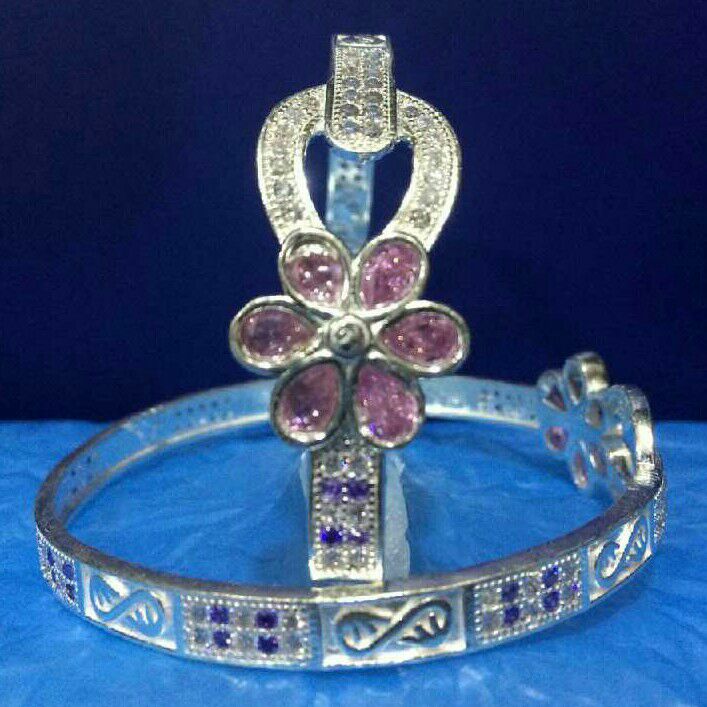 Silver Stylish Ladies Bangadi