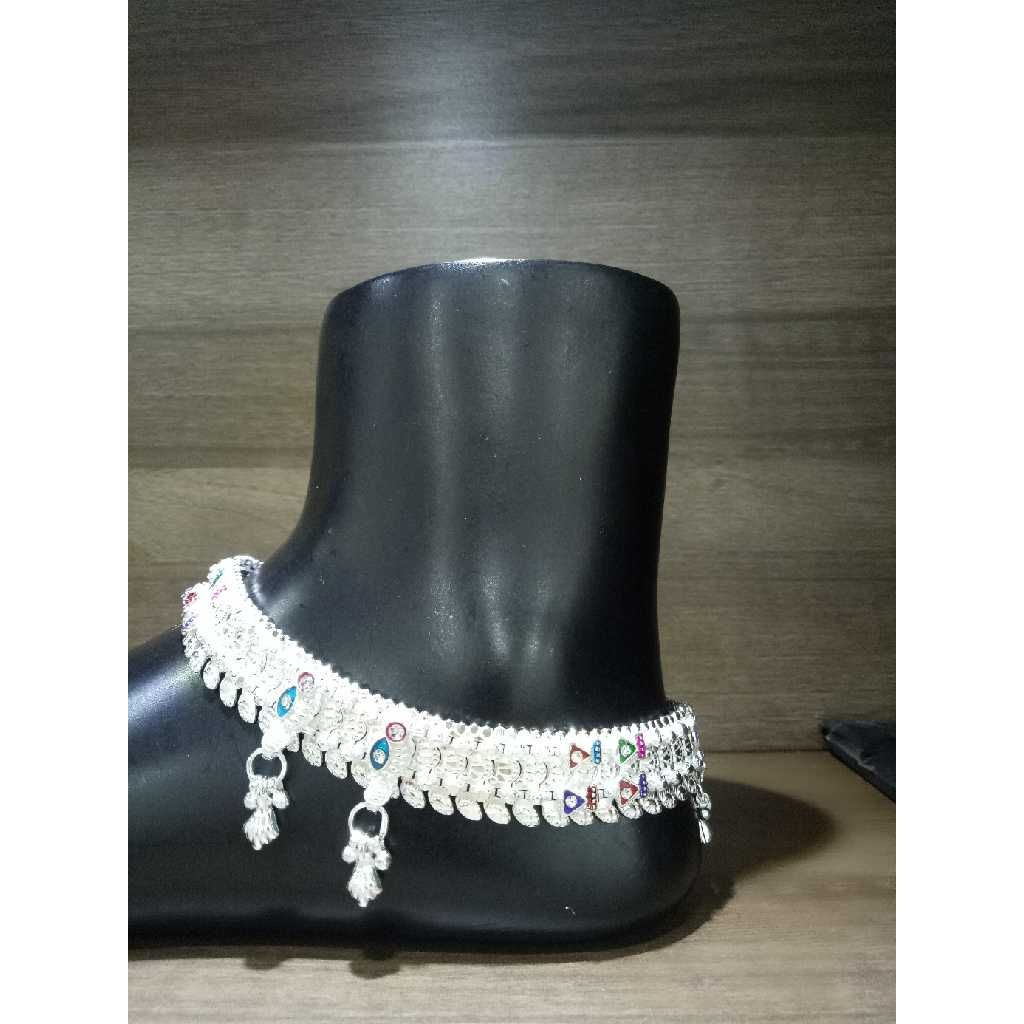 Dazzling Silver D Payal