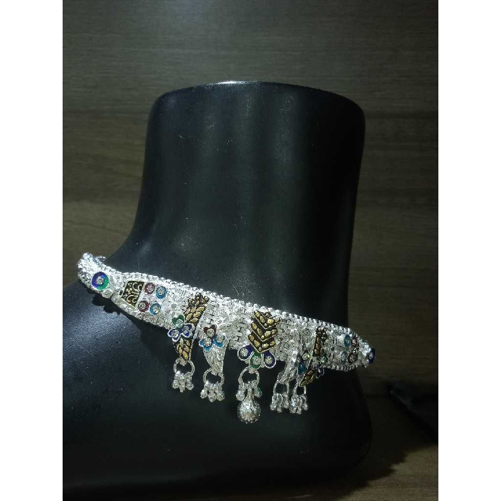 Dazzling Silver D Payal