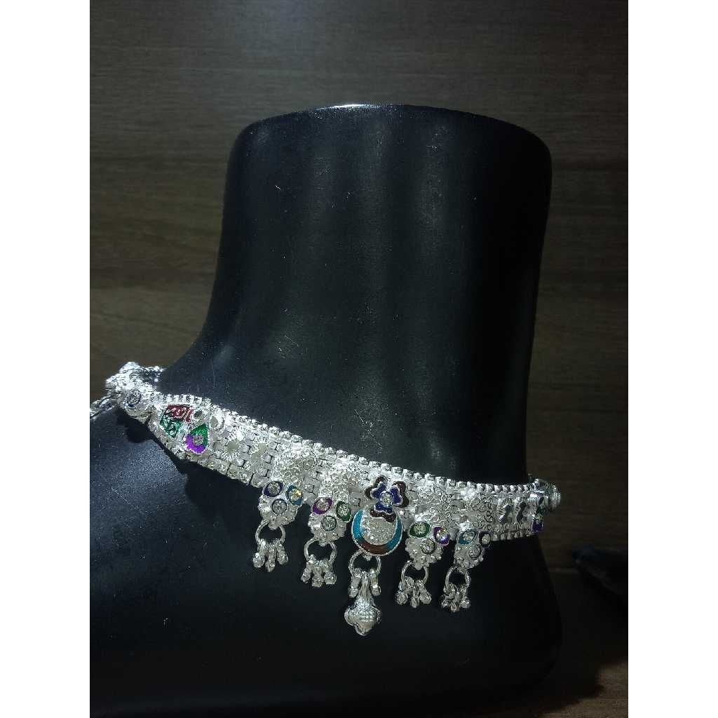 Dazzling Silver D Payal