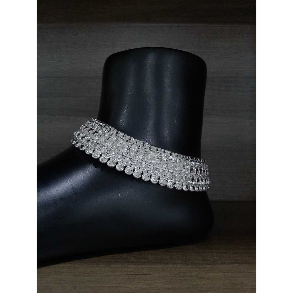 Stylish Silver D Payal For Bridal