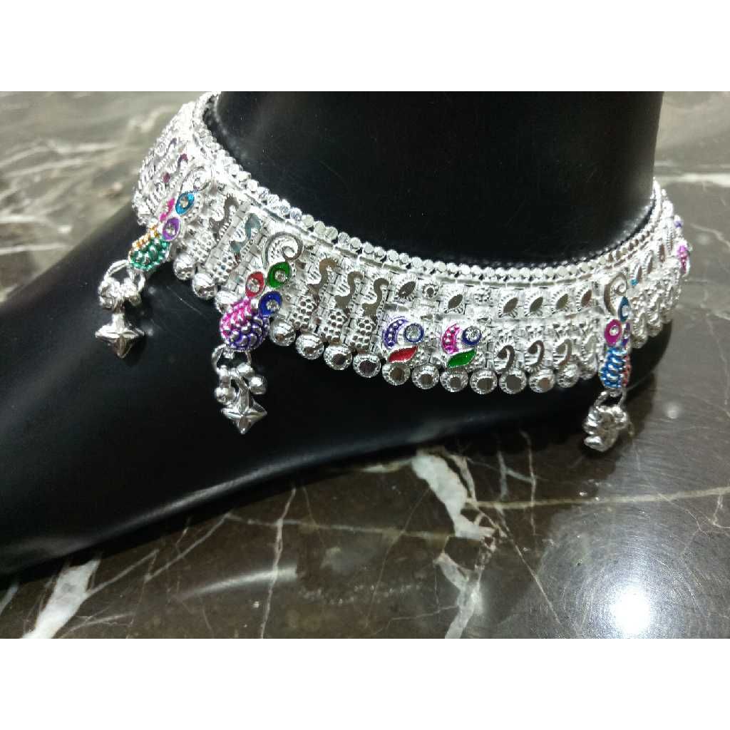 Silver Attractive D Payal