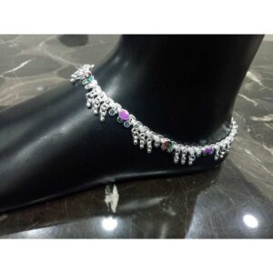 Silver Attractive D Payal
