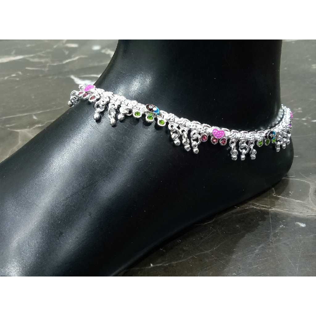 exclusive Silver D Payal