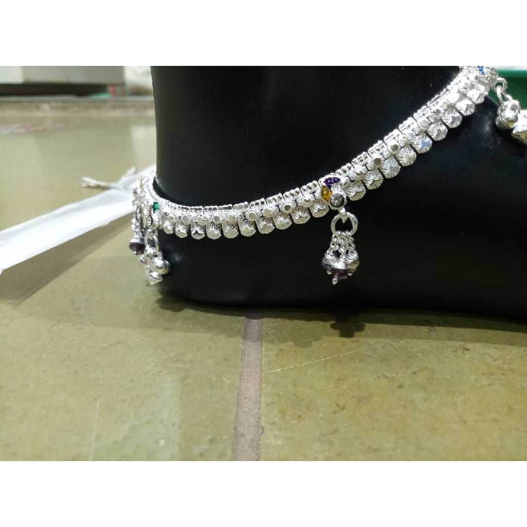 Silver delicate D Payal