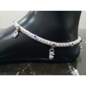 Attractive Silver D Payal