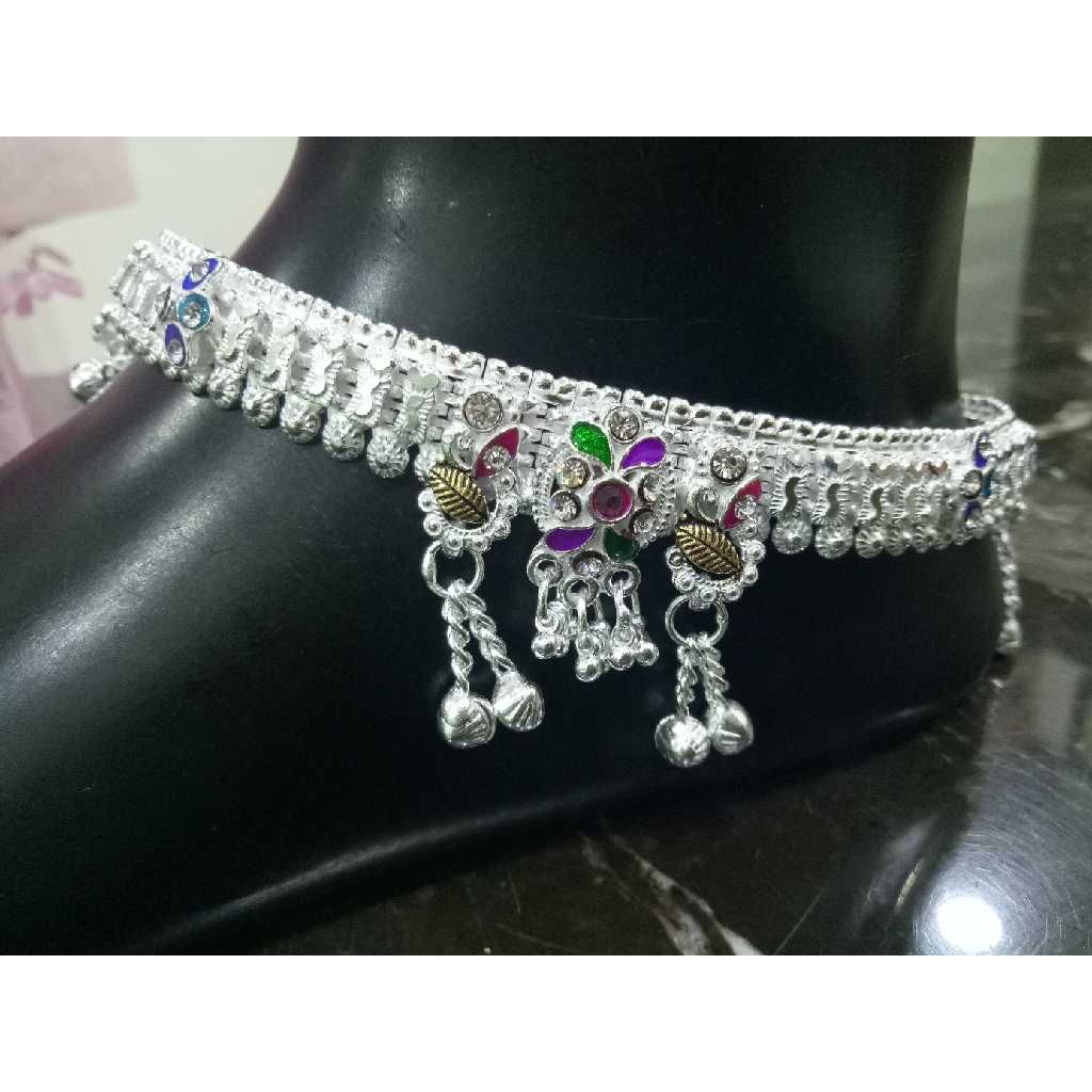 Stylish Silver D Payal