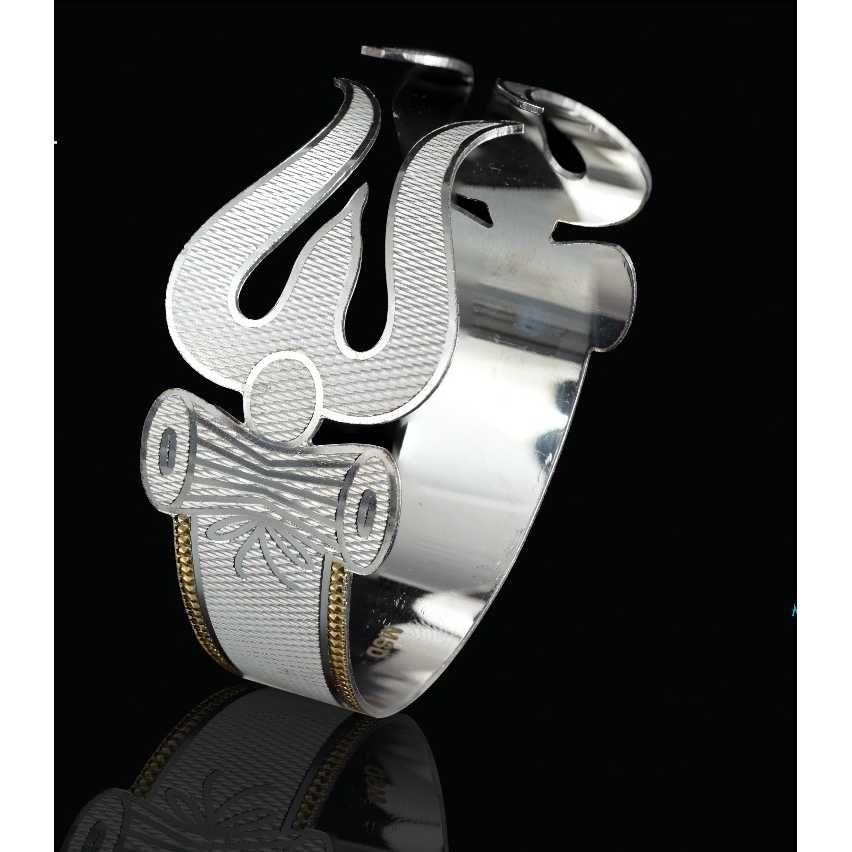 Attractive Designing Ladies Bracelet