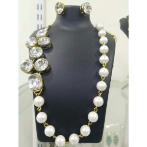 Handmade Elegant White Pearl Necklace