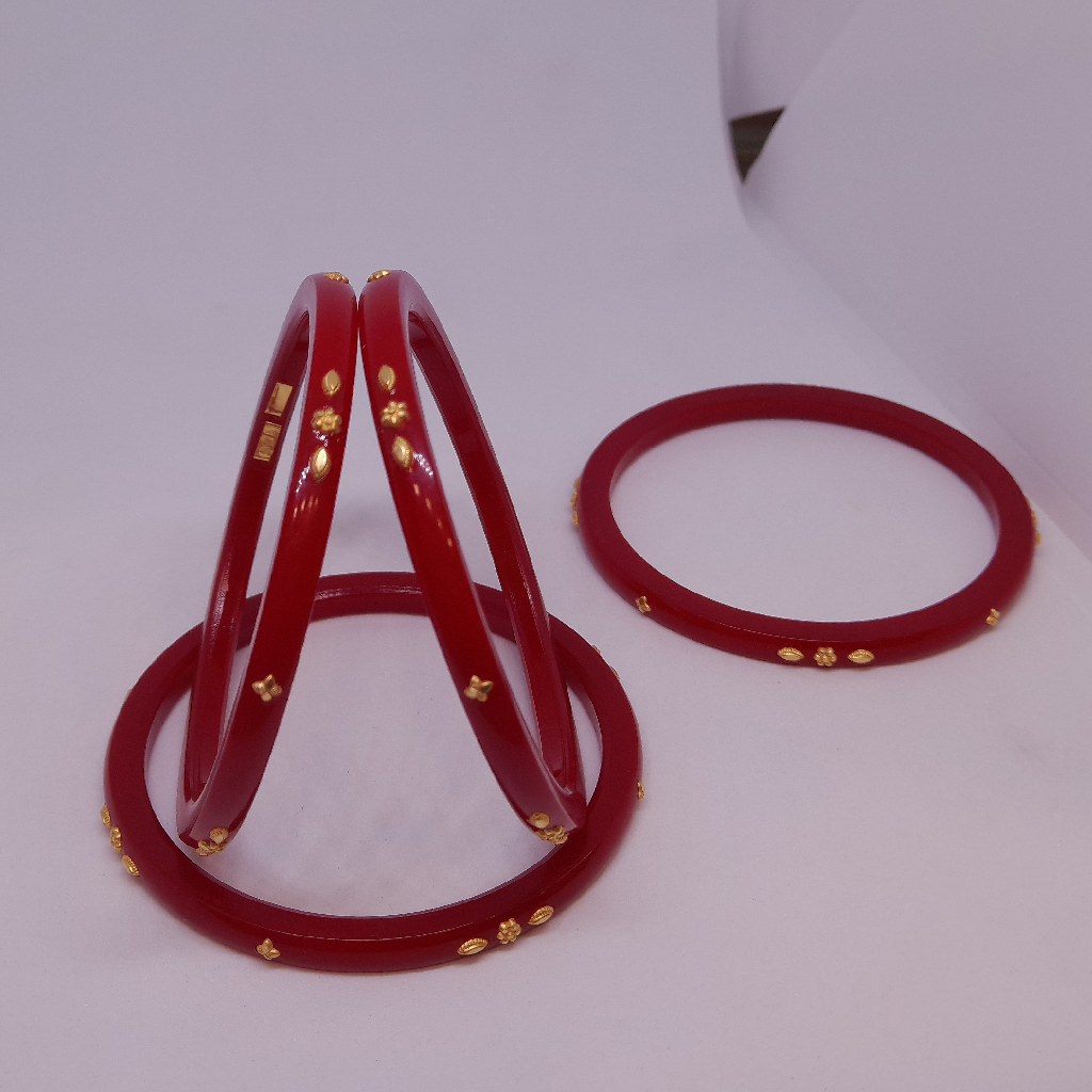 Red colour Plastics chudi - Image 2