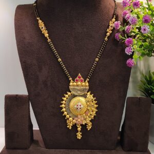 916 Plain Gold Designer Mangalsutra