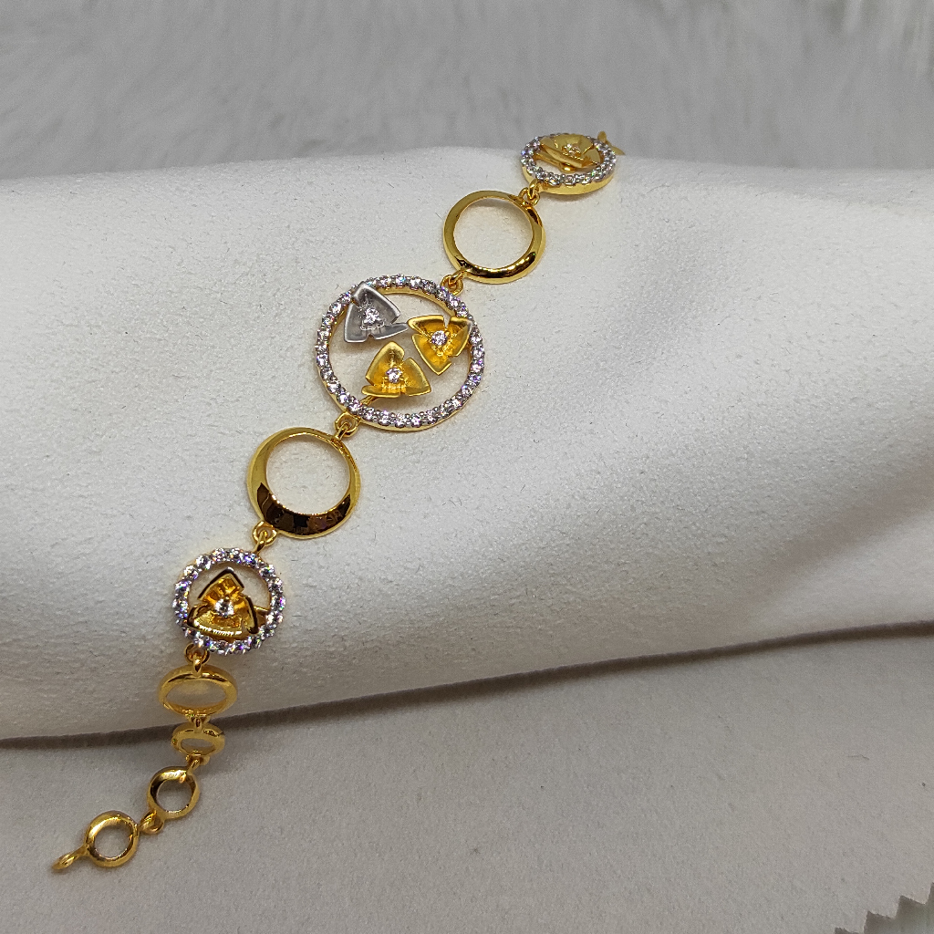 18k gold with cz Garish Design bracelet