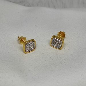 22k gold with diamond top Earring