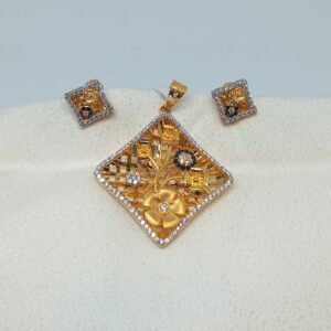18 kt ladies pendant set