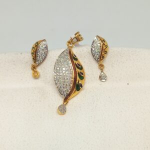 20 kt ladies pendant set