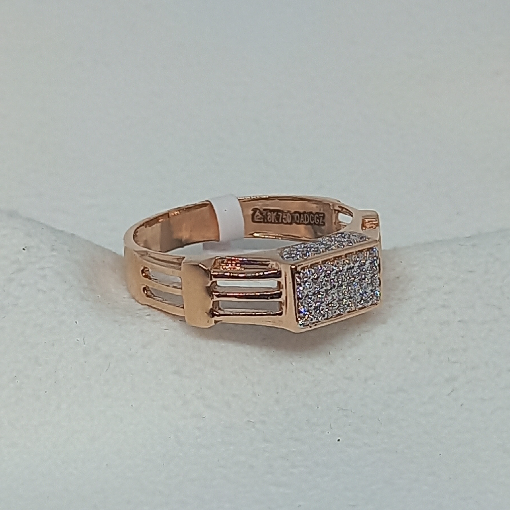18Kt Gold Gents Ring
