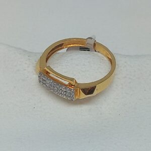 18Kt Gold Gents Ring