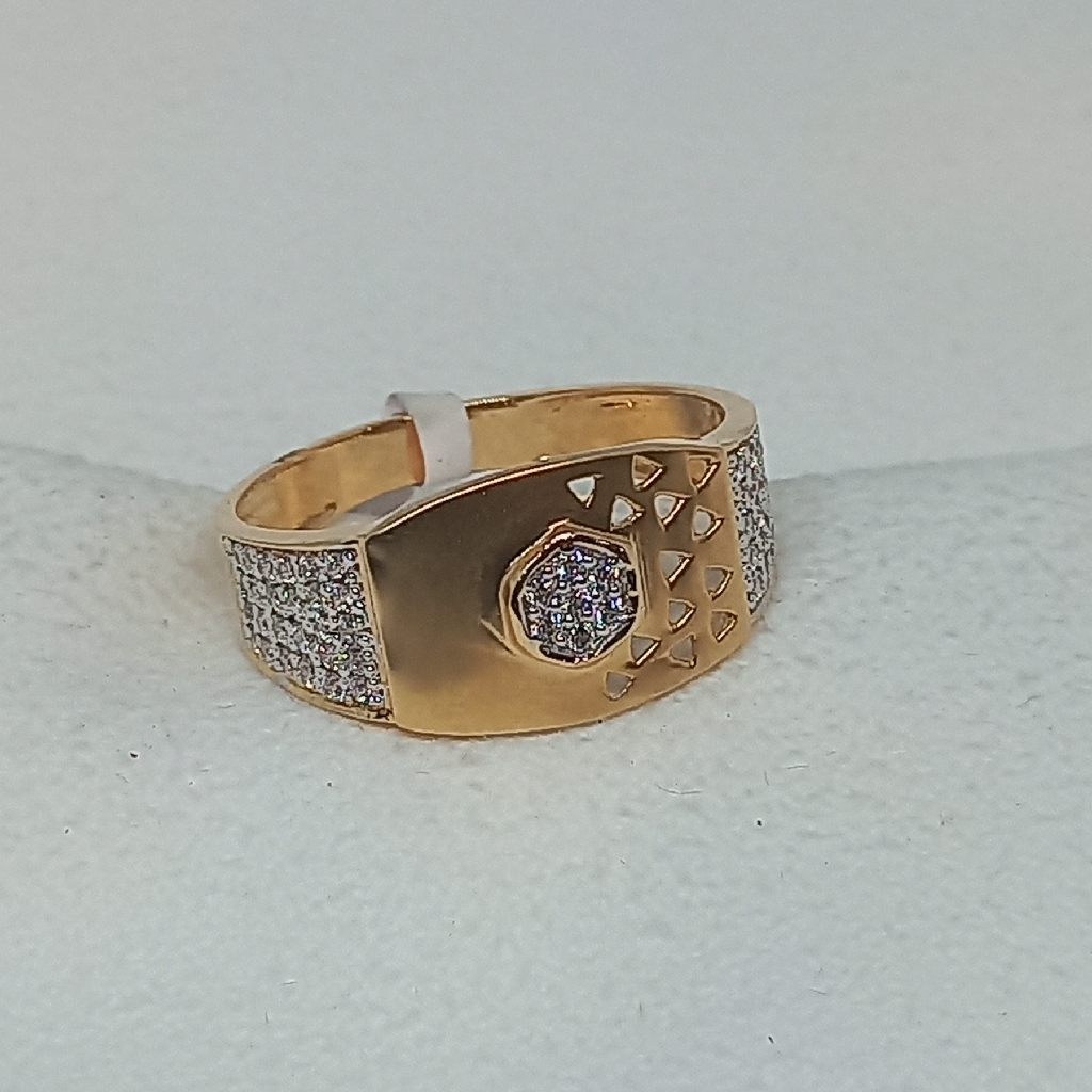 18Kt Gold Gents Ring - Image 2