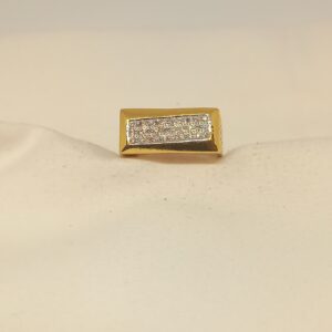 18Kt Gold Gents Ring