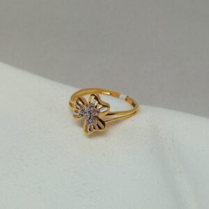 18kt ladies Ring