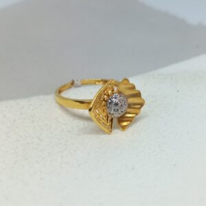 18kt ladies Ring