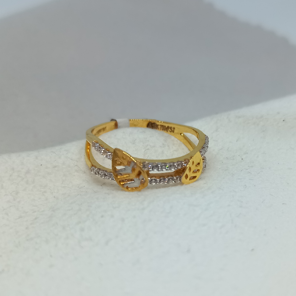 18kt ladies Ring