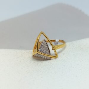 18kt ladies Ring
