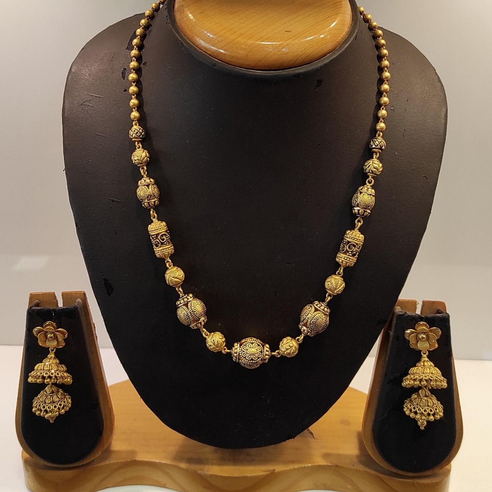 22KT Gold Stylish Design Hallmark Necklace Set