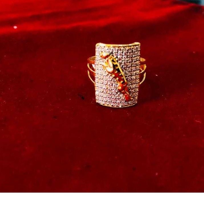 916 Gold CZ Diamond Stylish Gents Ring
