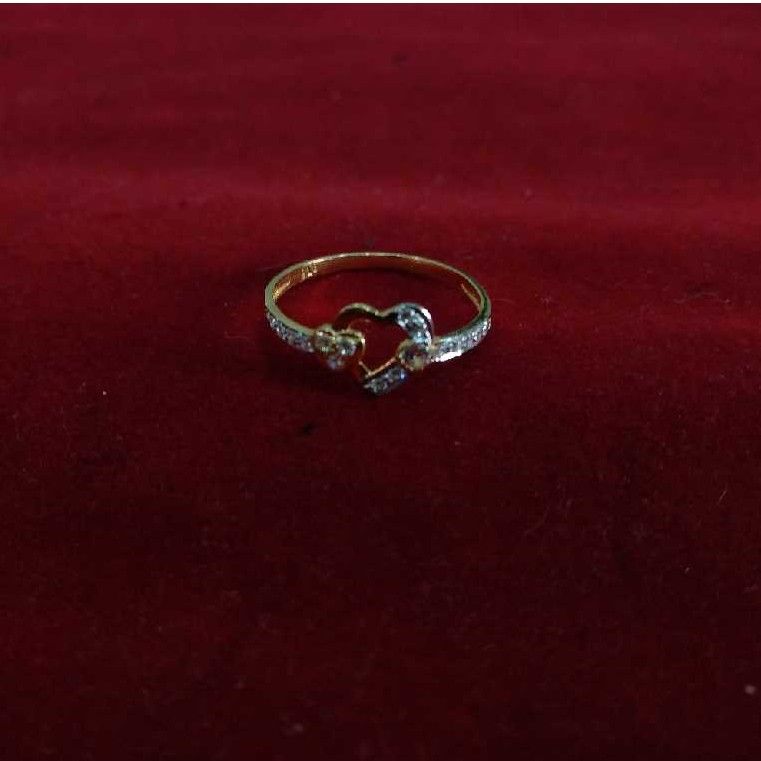 916 Gold Stylish CZ Stone Heart Ladies Ring